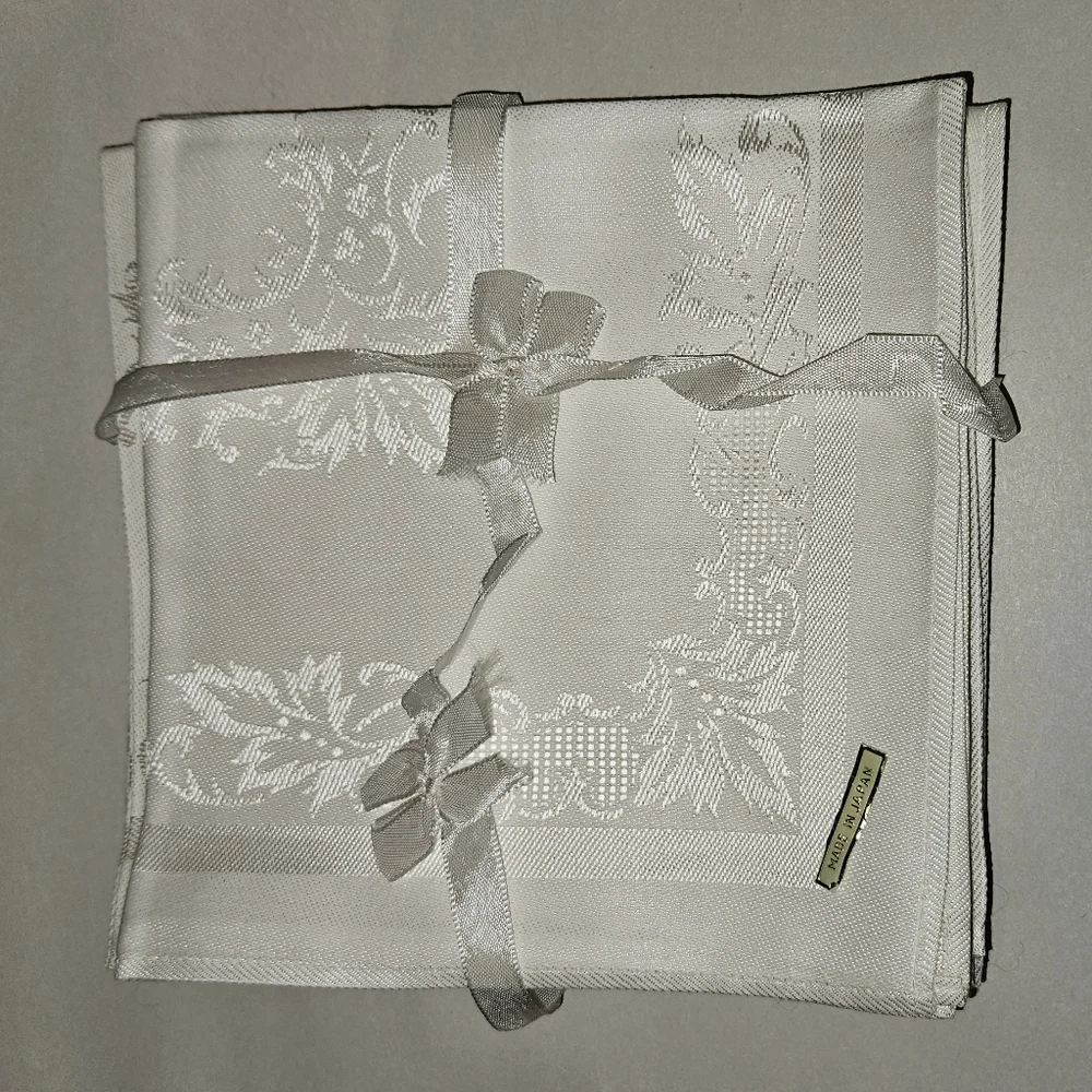 Imported from Japan Damask Washable Cloth 8 pc Napkin Set VINTAGE.